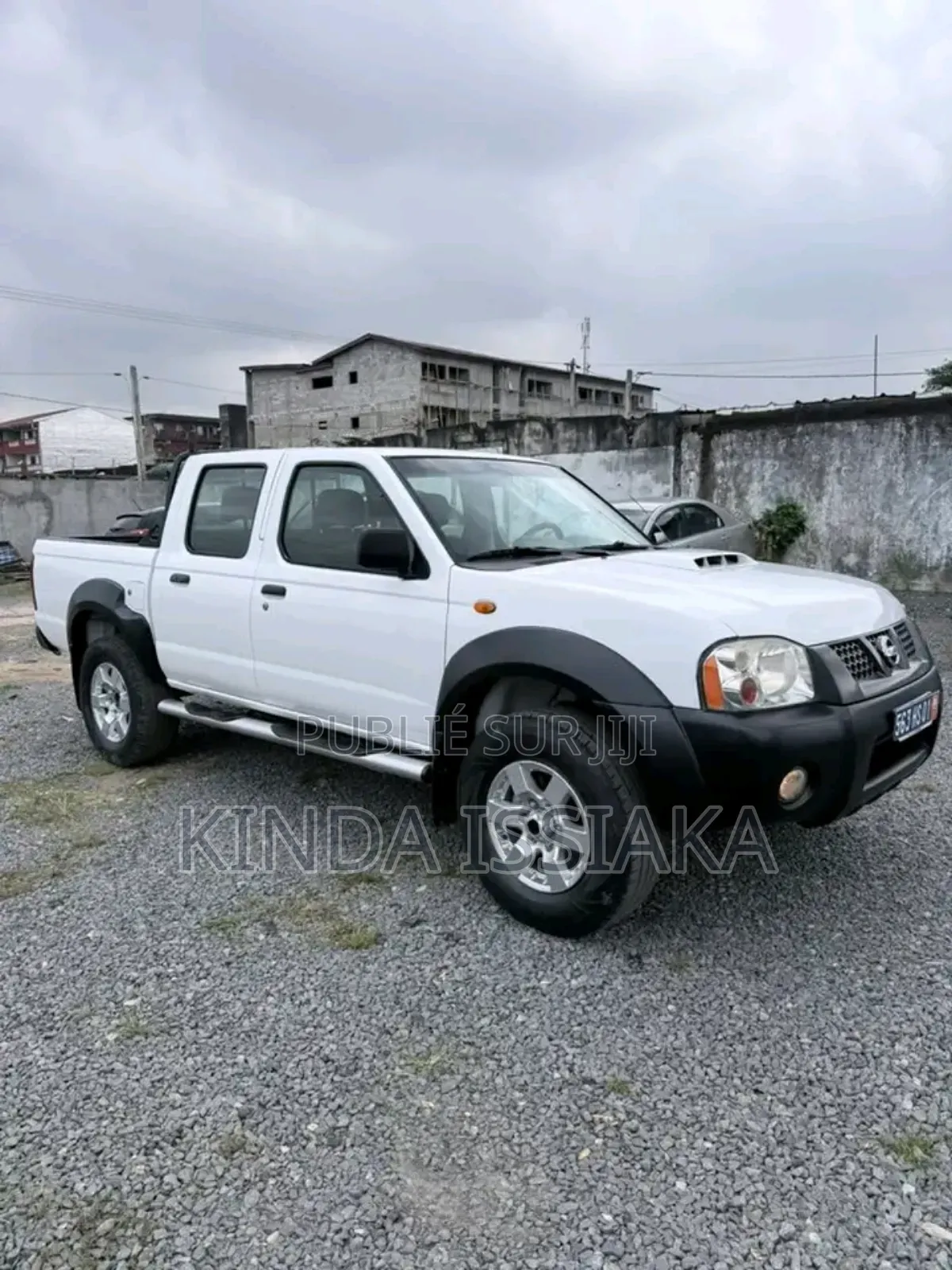 Nissan Hardbody 2018 Blanc cassé