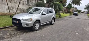 Mitsubishi Outlander 2012 Gris