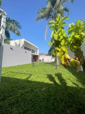 5chbre Duplex dans Zié Multi-Service, Cocody à Vendre