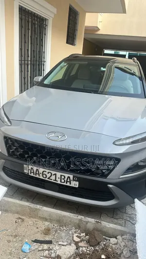Photo - Hyundai Kona Limited 2024 Gris