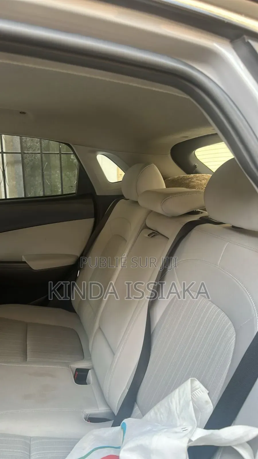 Hyundai Kona Limited 2024 Gris