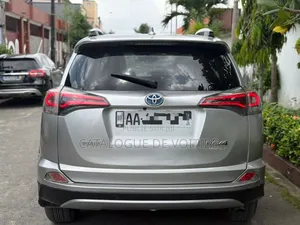 Toyota RAV4 2016 Gris