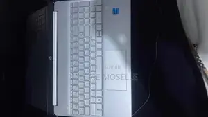 New Ordinateur Portable HP 15-Dy2075tg 8GB Intel Core I3 eMMC 512GB