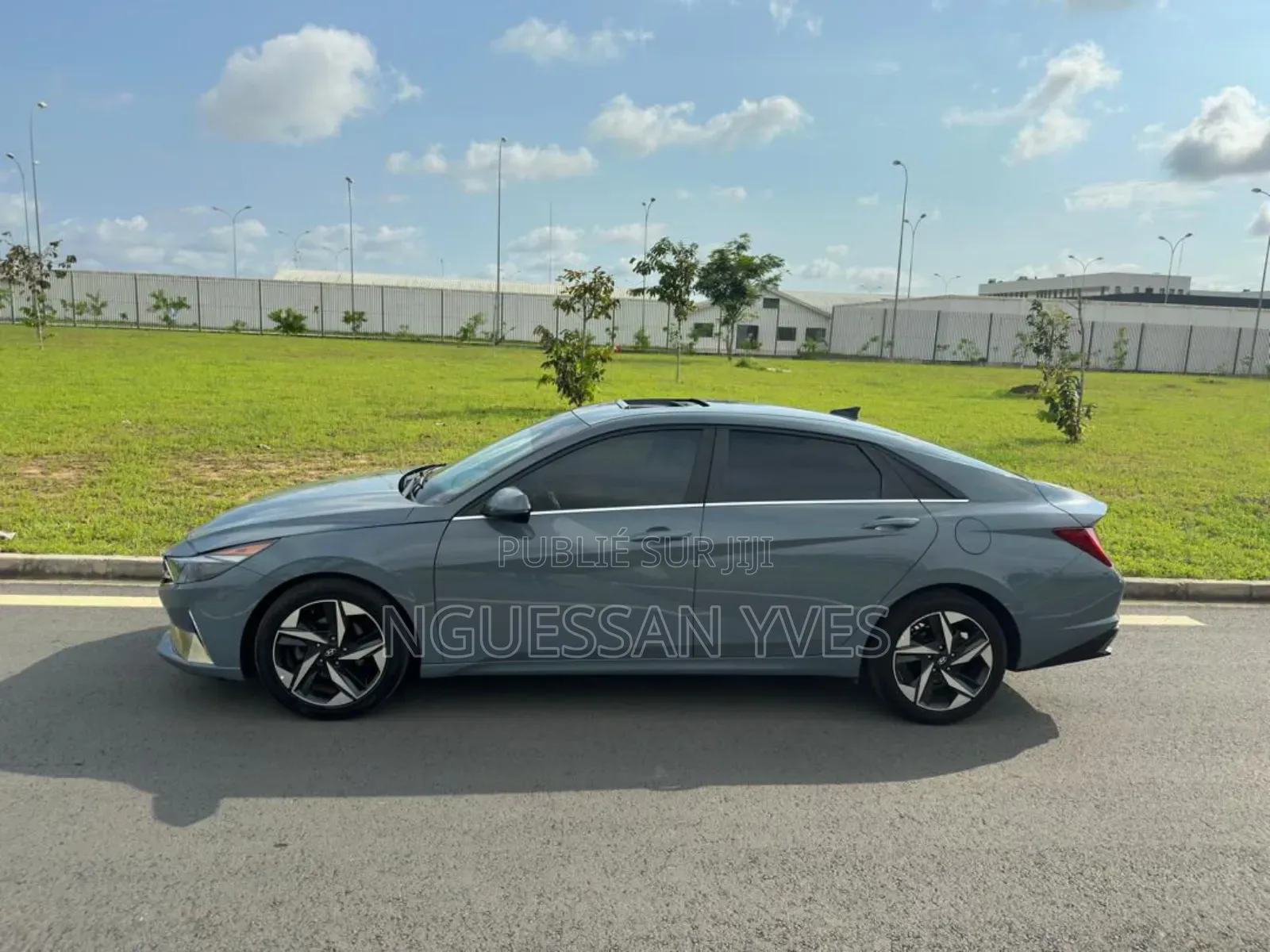 Hyundai Elantra 2022 Gris