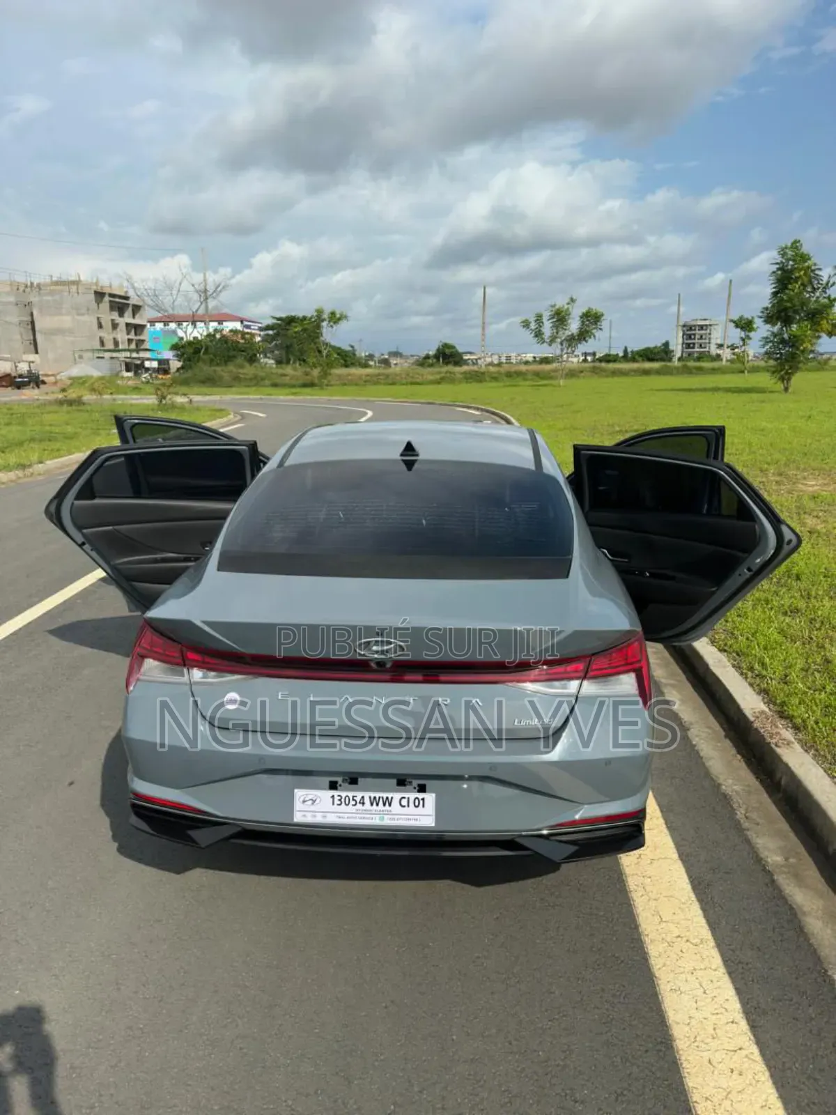Hyundai Elantra 2022 Gris