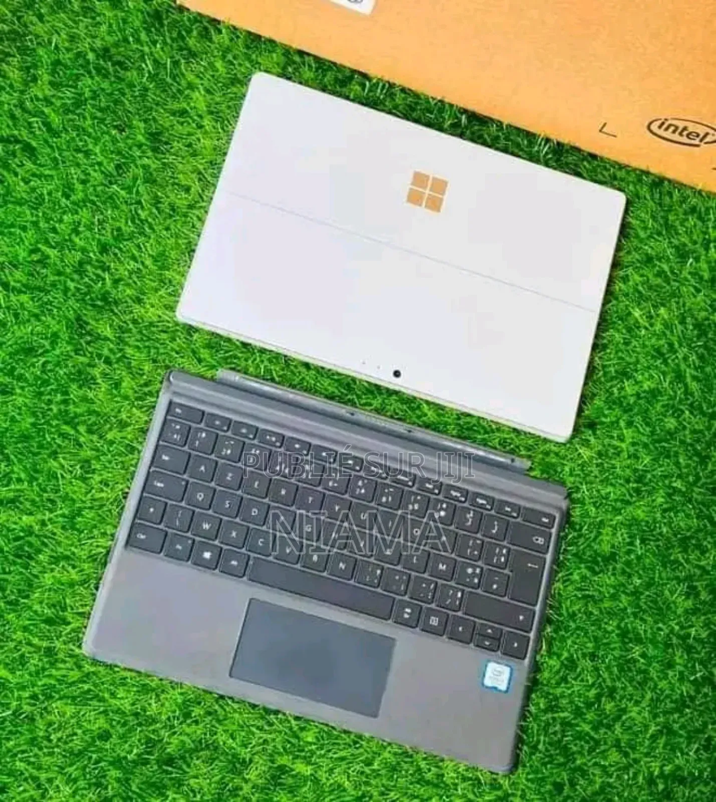 New Microsoft Surface Pro 4 8GB Intel Core I5 SSD 128GB