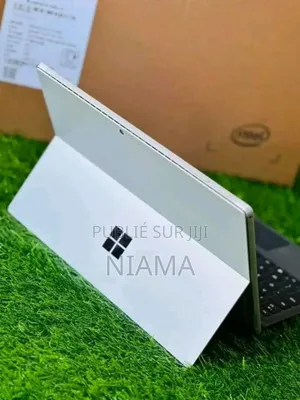 New Microsoft Surface Pro 4 8GB Intel Core I5 SSD 128GB