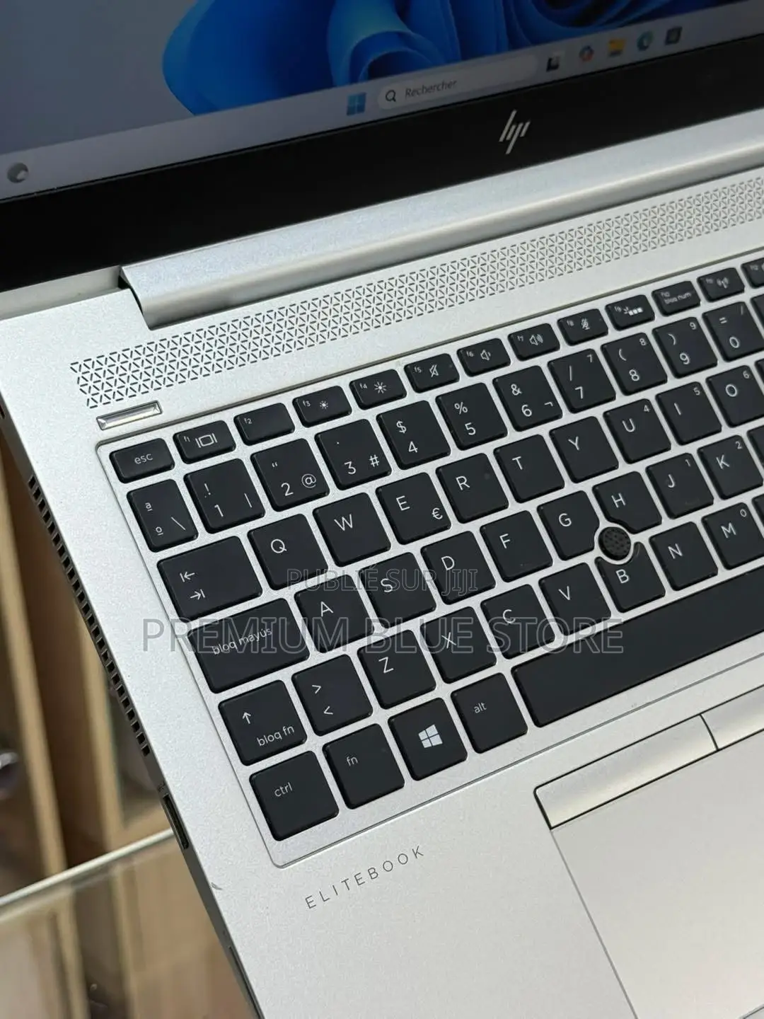 Neuf HP EliteBook 840 G5 16GB Intel Core I7 SSD 512GB
