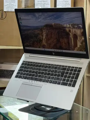 Photo - New Ordinateur Portable HP EliteBook 850 G5 8GB Intel Core I7 SSD 256GB