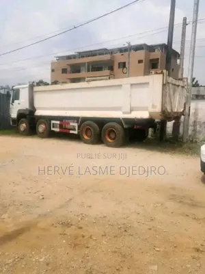 Howo Sinotruck Benne 12roues 2023