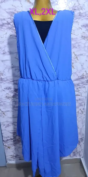 Robe Élégante Sans Manches. Solde :Tout À 1500fcfa