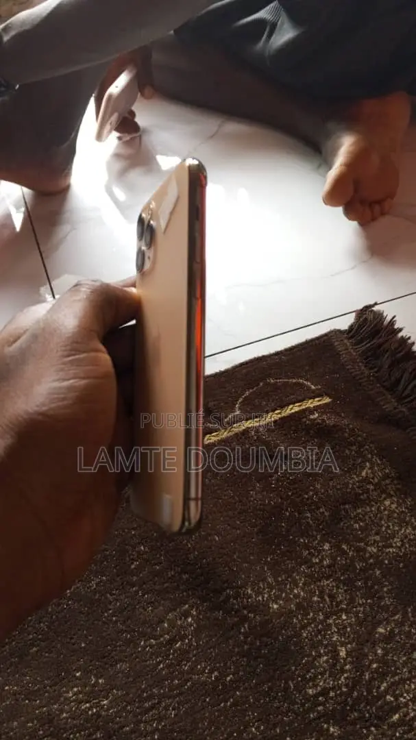 Apple iPhone 11 Pro 64 GB Doré