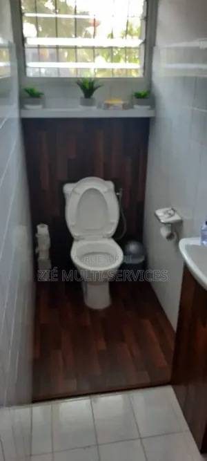 Furnished 7chbre Duplex dans Zié Multi-Service, Marcory à Vendre