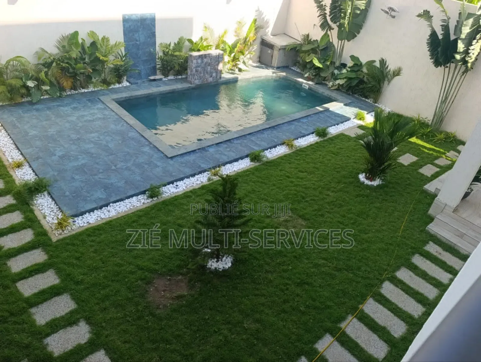 8chbre Duplex dans Zié Multi-Service, Cocody à Vendre