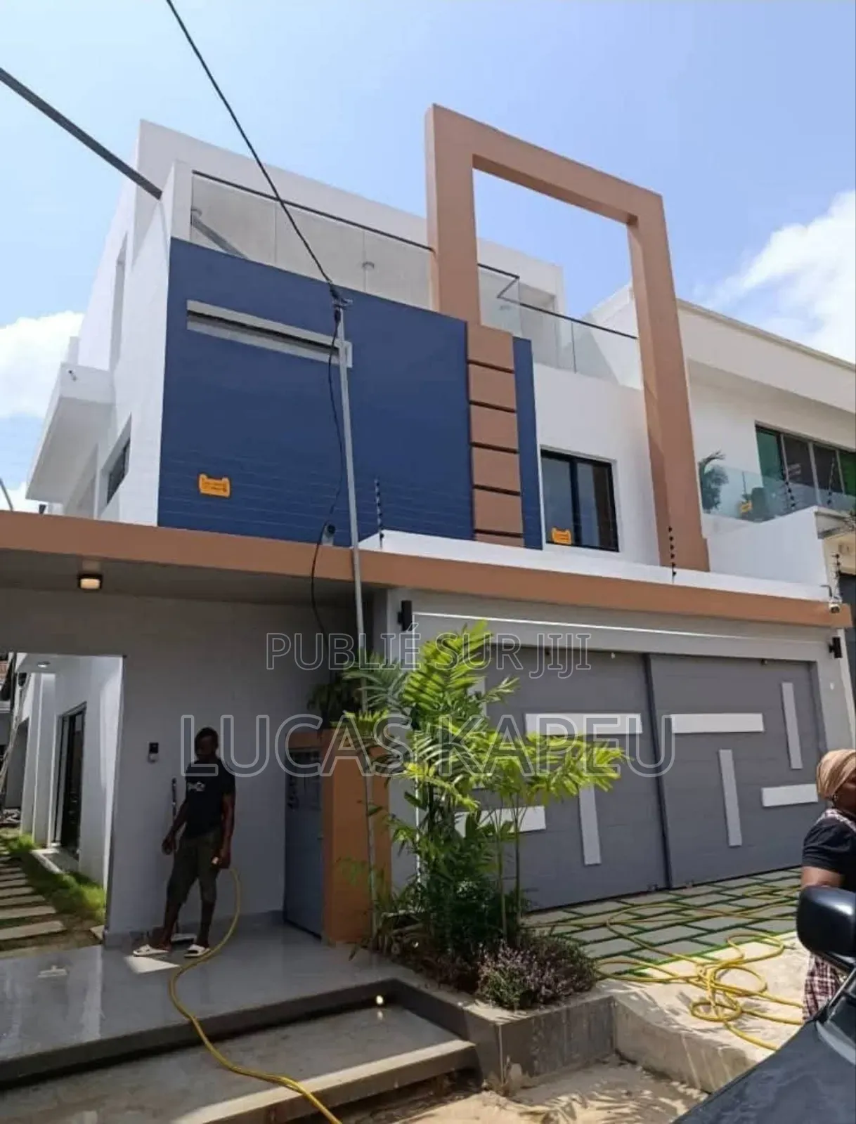 Furnished 6chbre Duplex dans Lucas Immobilier, Cocody à Vendre