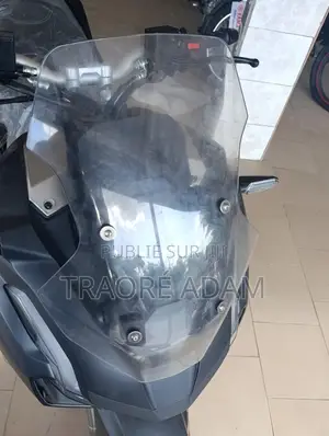 Photo - New Honda NC700X 2024