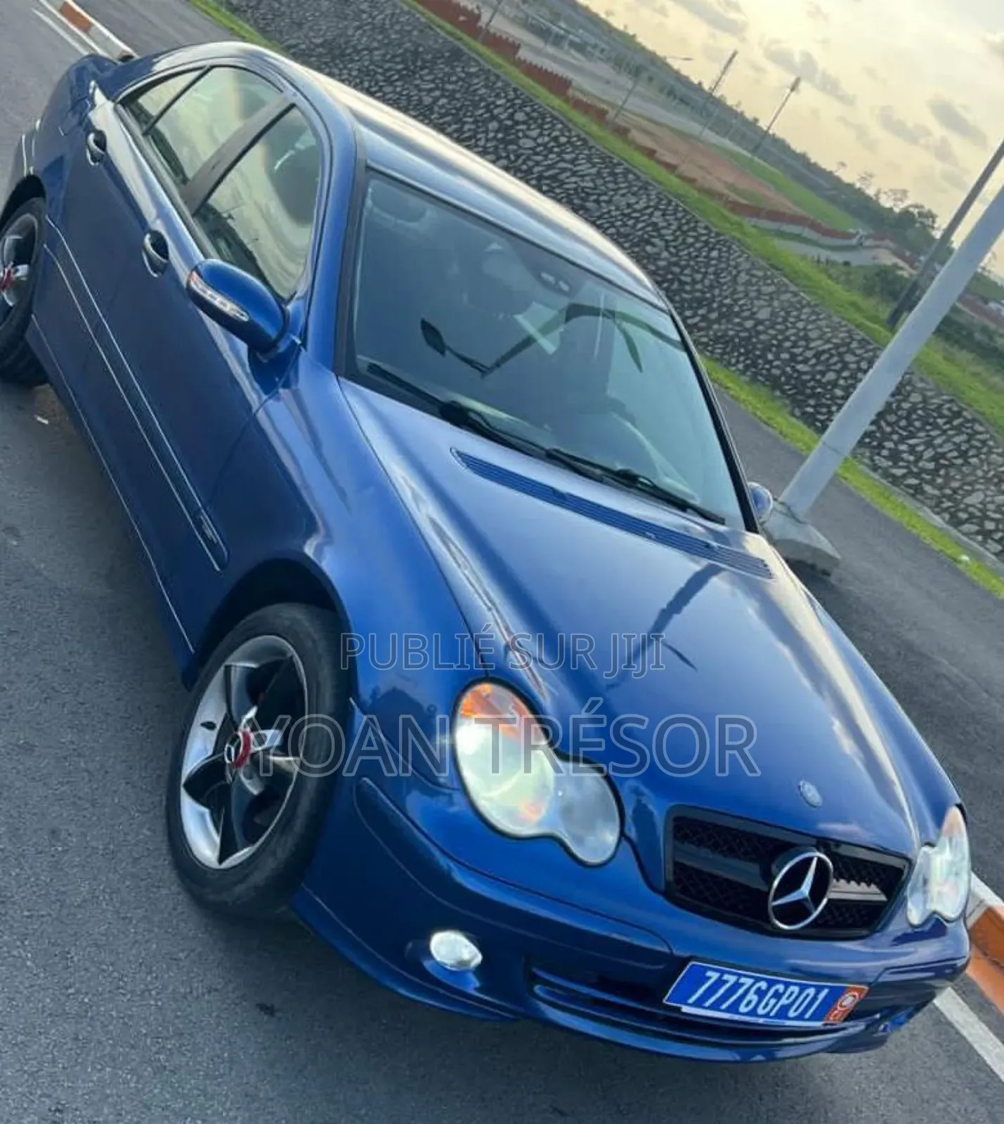 Mercedes-Benz C200 2005 Blue