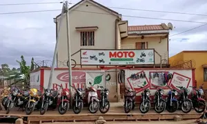 Photo - New TVS HLX 125 2024