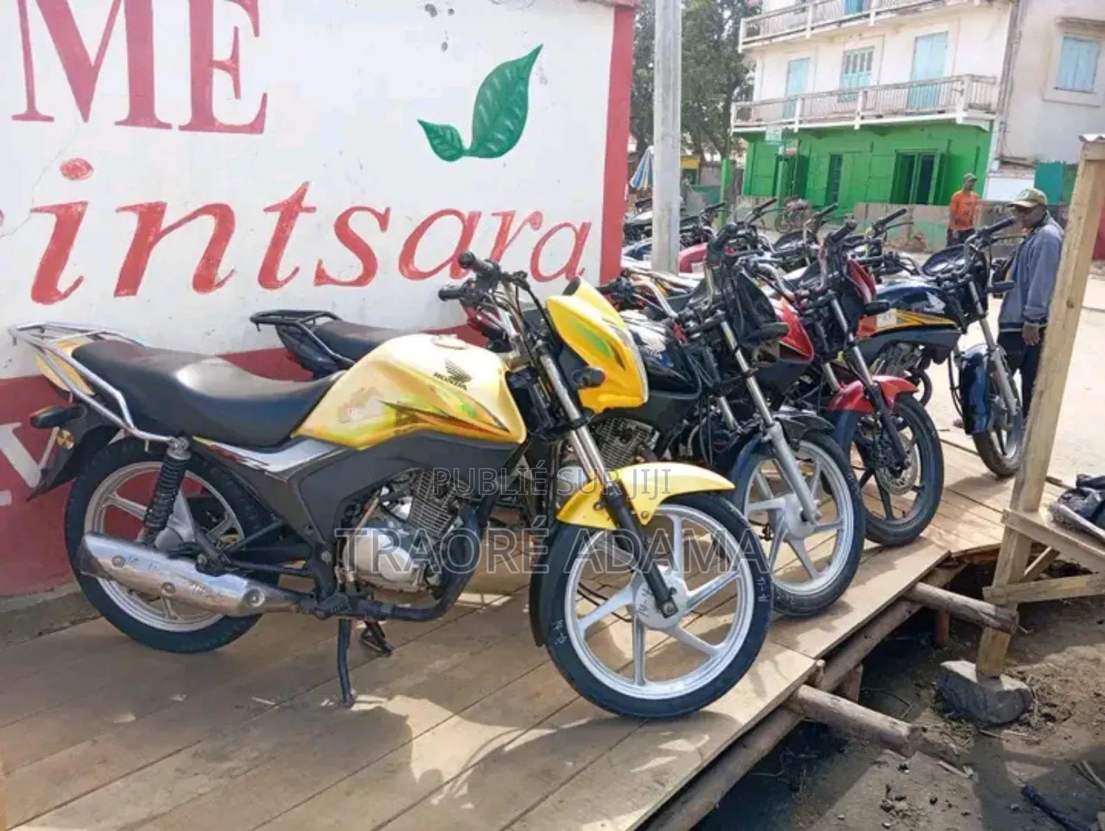 New TVS HLX 125 2024