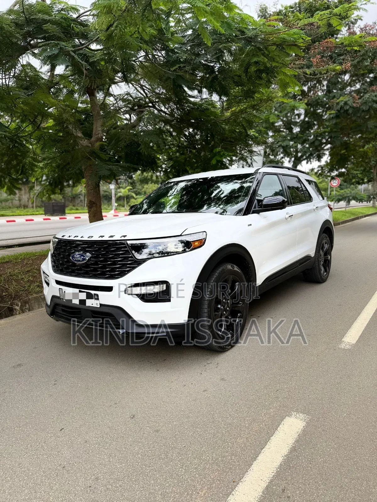 Ford Explorer ST-Line 2024 Blanc cassé