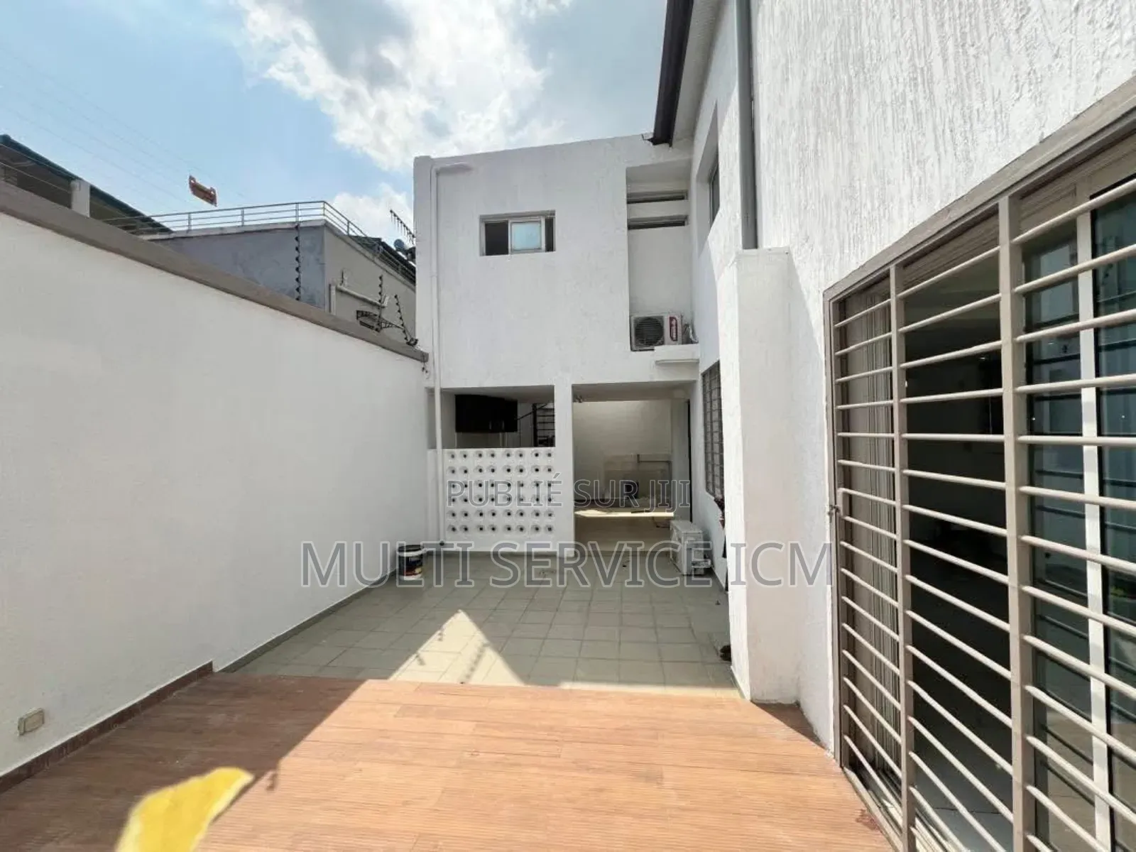 3chbre Duplex dans Cocody Abatta à Vendre