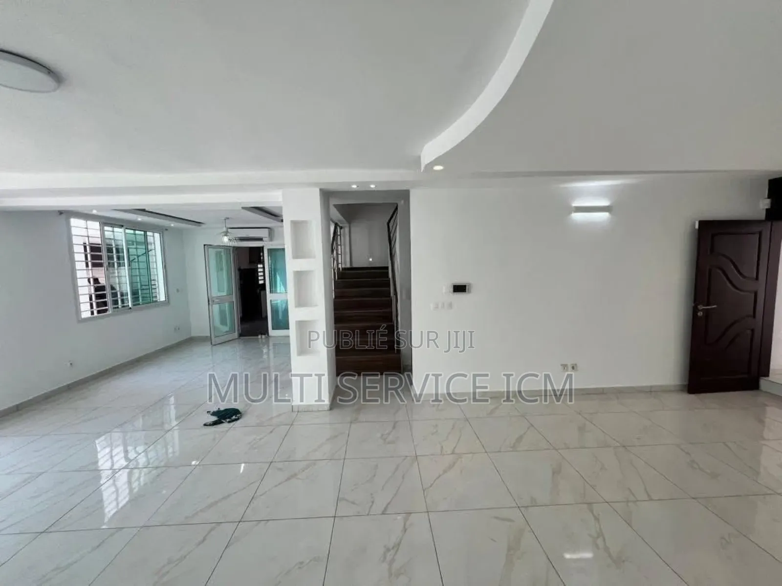 3chbre Duplex dans Cocody Abatta à Vendre