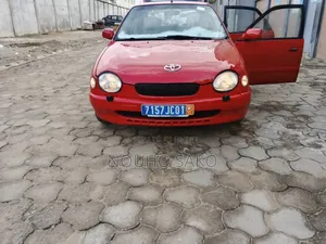 Photo - Toyota Corolla 2002 Orange