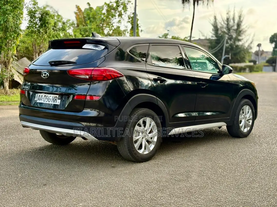 Hyundai Tucson SE 2021 Noir Mat