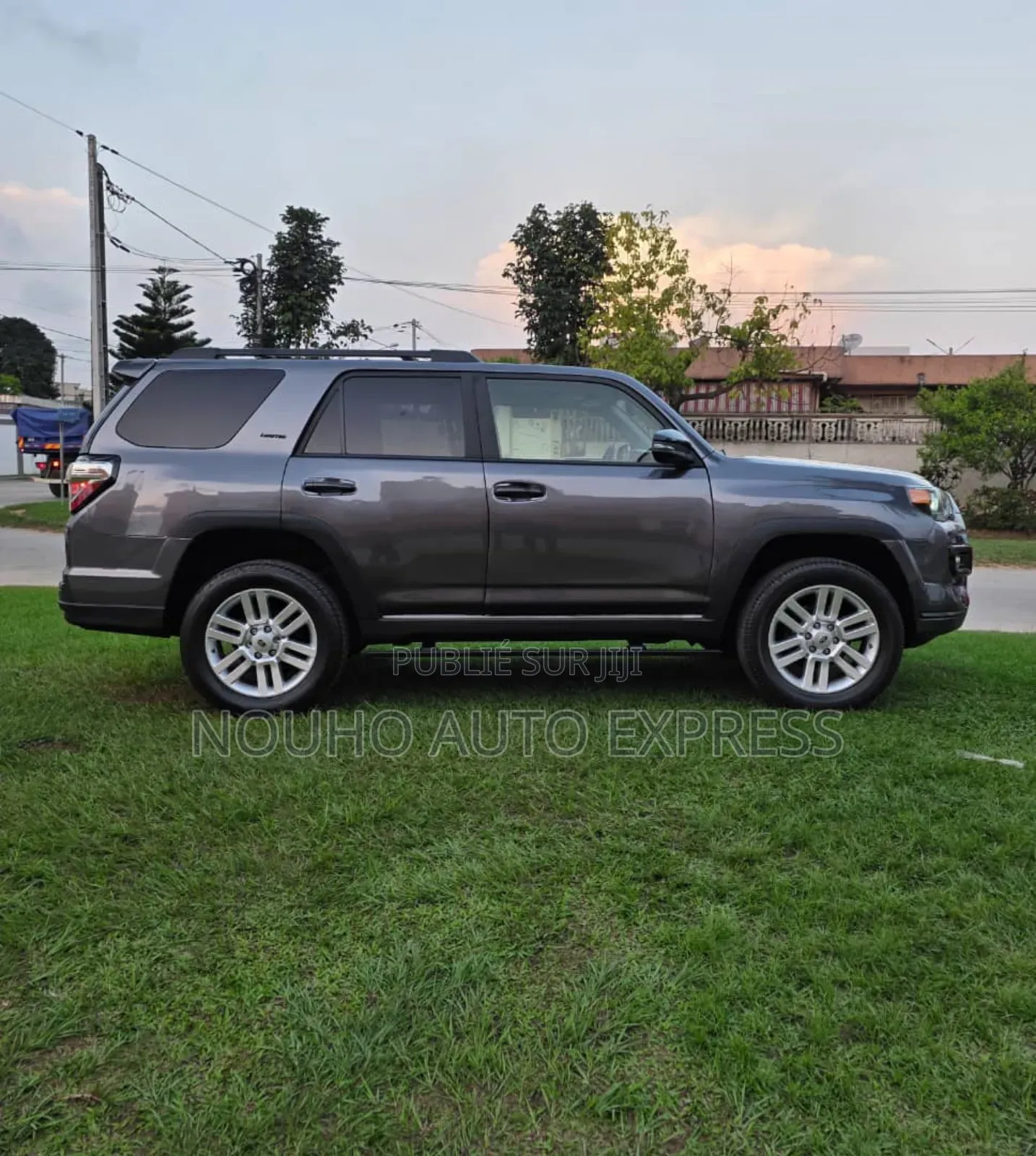 Toyota 4-Runner 2021 Gris