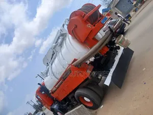 Camion Citerne Sodeci Marque Mercedes Tout Papier À Jour Moteur