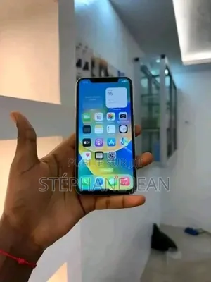 Photo - New Apple iPhone X 64 GB Doré