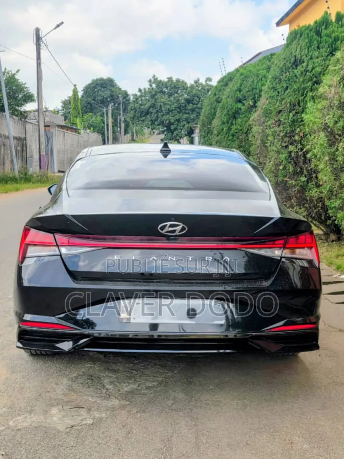 Hyundai Elantra 2022 Black