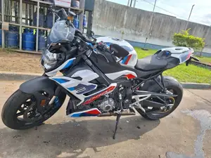 New BMW M 1000 R 2023
