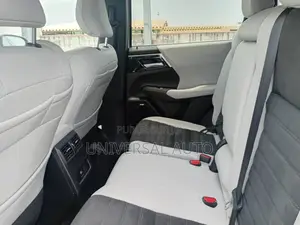 New Mitsubishi Outlander 2025 Gris