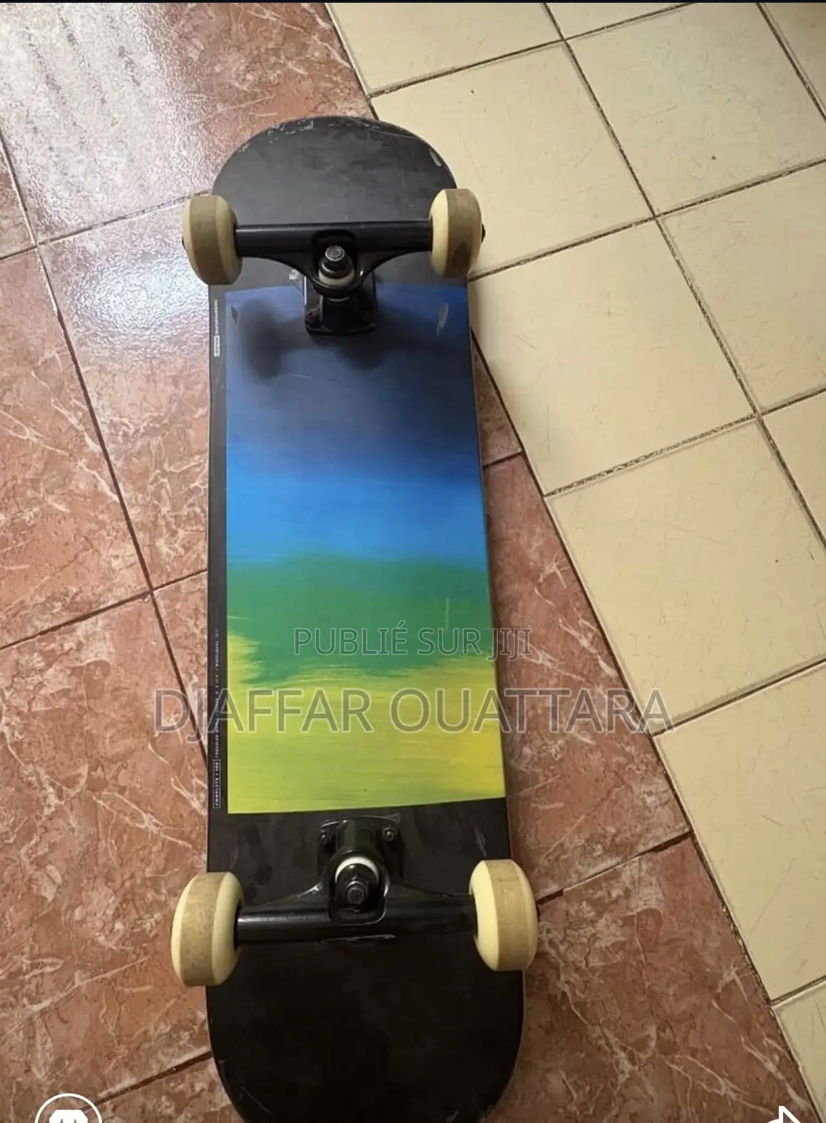 Skateboard en Très Bon Etat