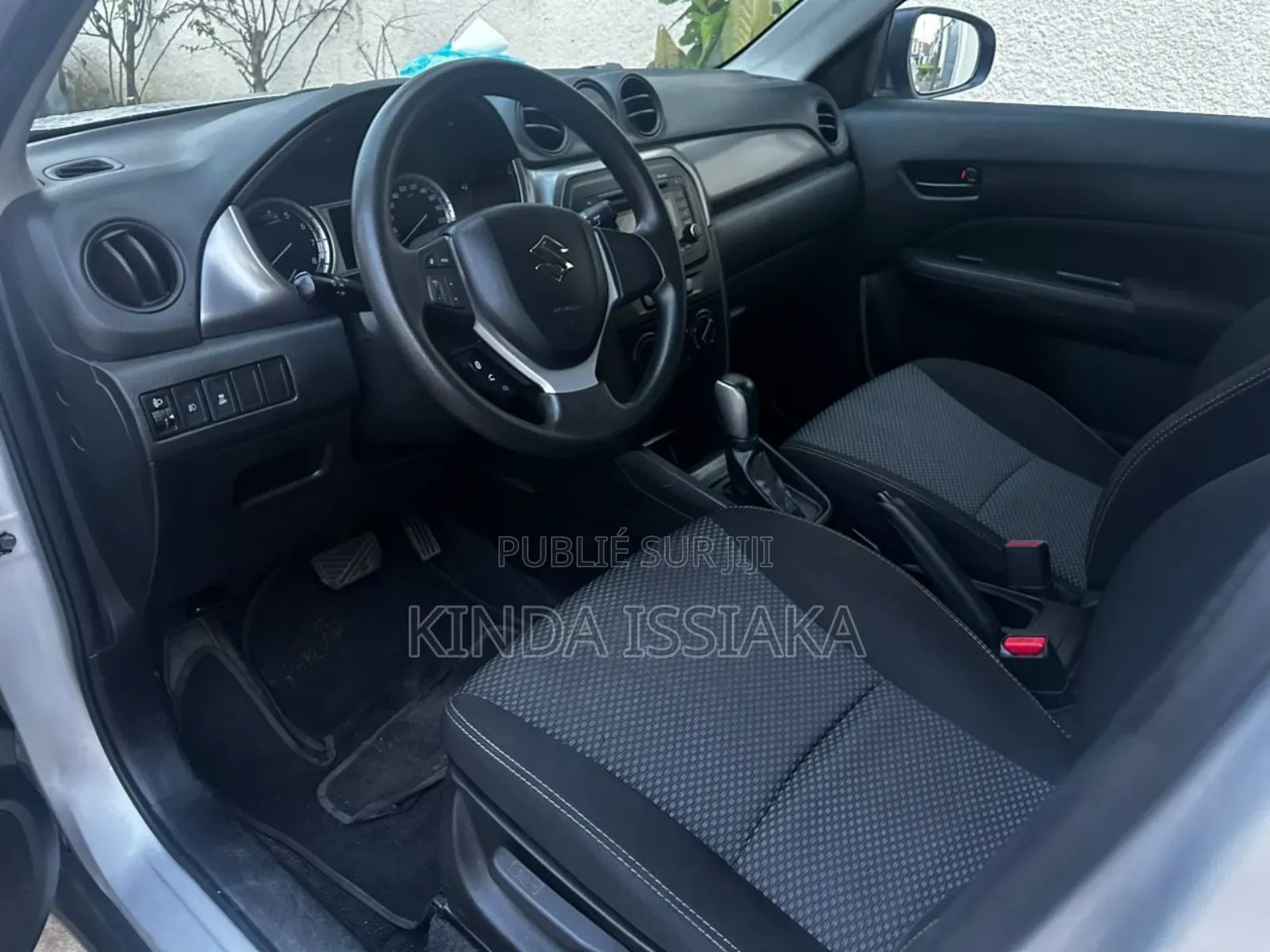 Suzuki Vitara 2023 Gris