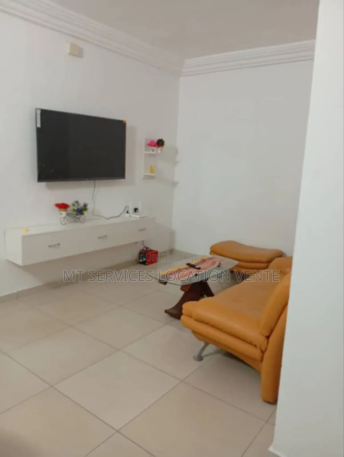 Furnished 1chbre Appartement dans Mt Service Location, Cocody à Louer