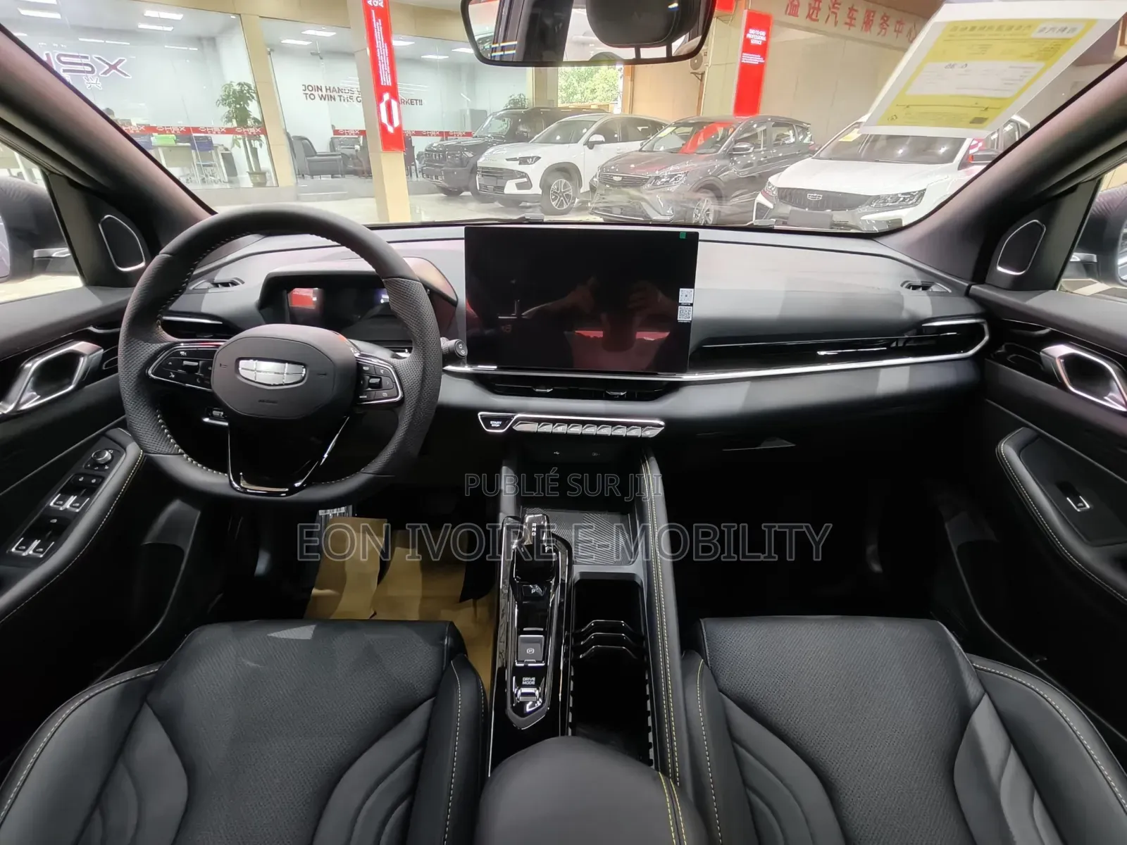 New Geely Coolray 2025 Gris