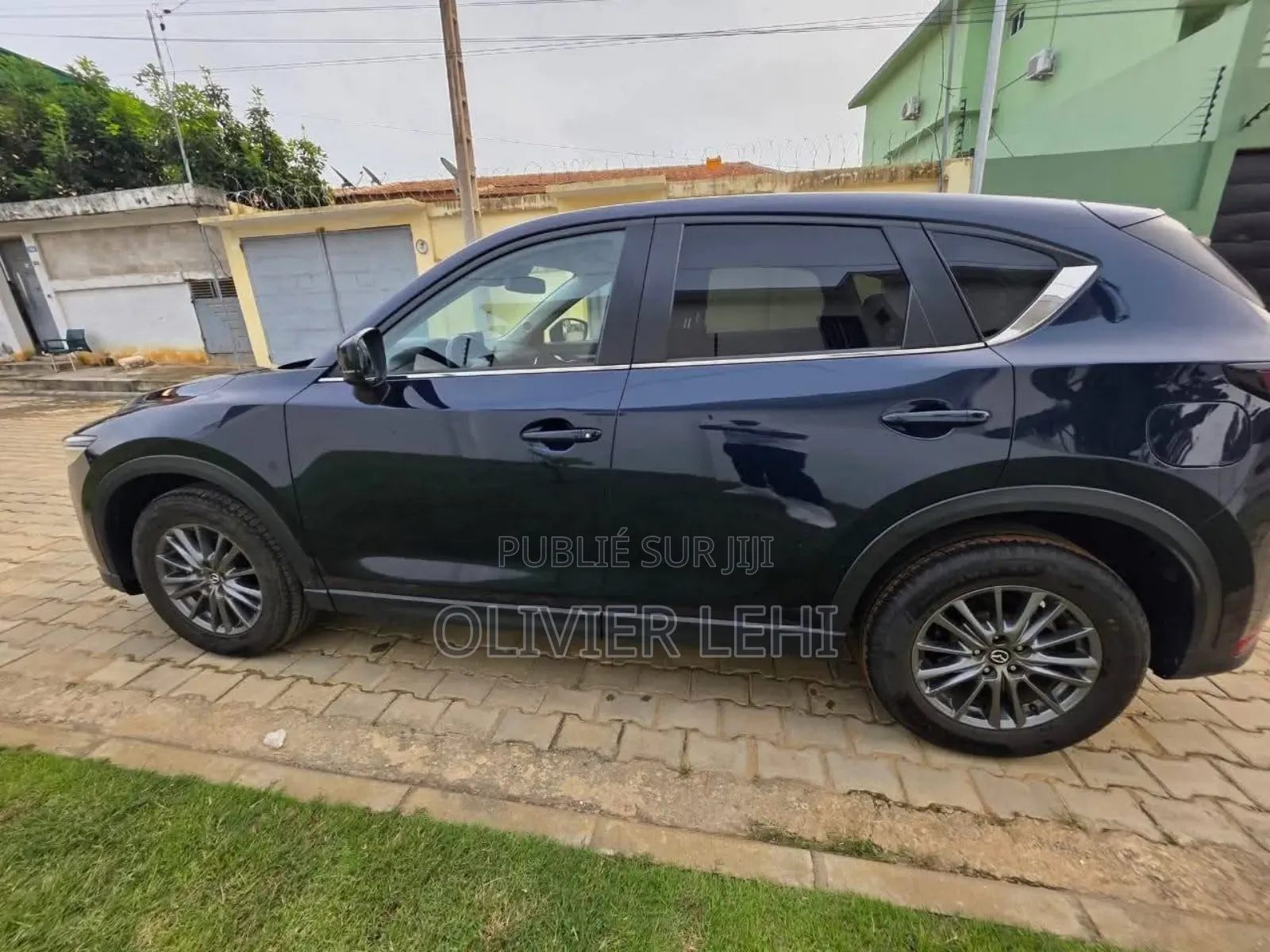 Mazda CX-5 2022 Black