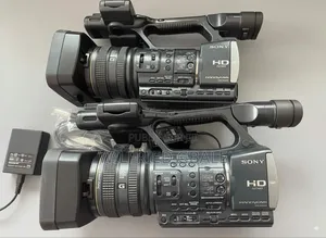 Photo - Caméra Professionnelle Sony Ax2000e Promo