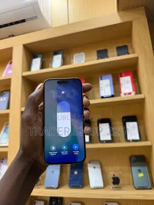 New Apple iPhone 15 Pro 128 GB Argenté