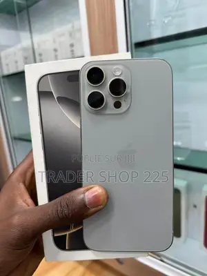 Photo - New Apple iPhone 16 Pro Max 256 GB Argenté