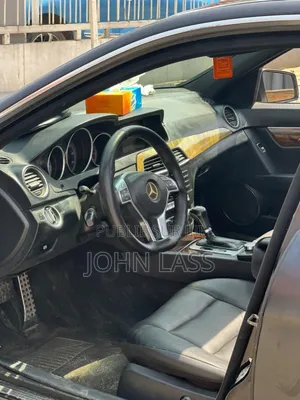 Mercedes-Benz C300 Sport 4Matic Sedan AWD (3.5L 6cyl 7A) 2013 Black