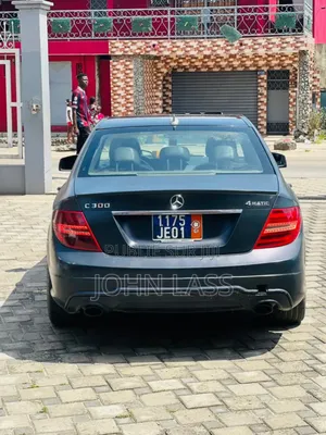 Mercedes-Benz C300 Sport 4Matic Sedan AWD (3.5L 6cyl 7A) 2013 Black