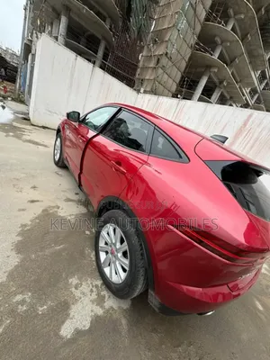 Jaguar F-Pace P340 S 2022 Rouge