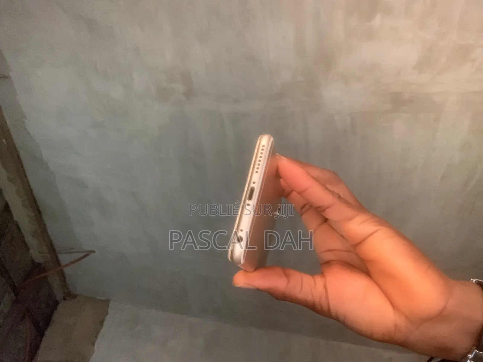 Pièces D’Un iPhone 6plus À Vendre