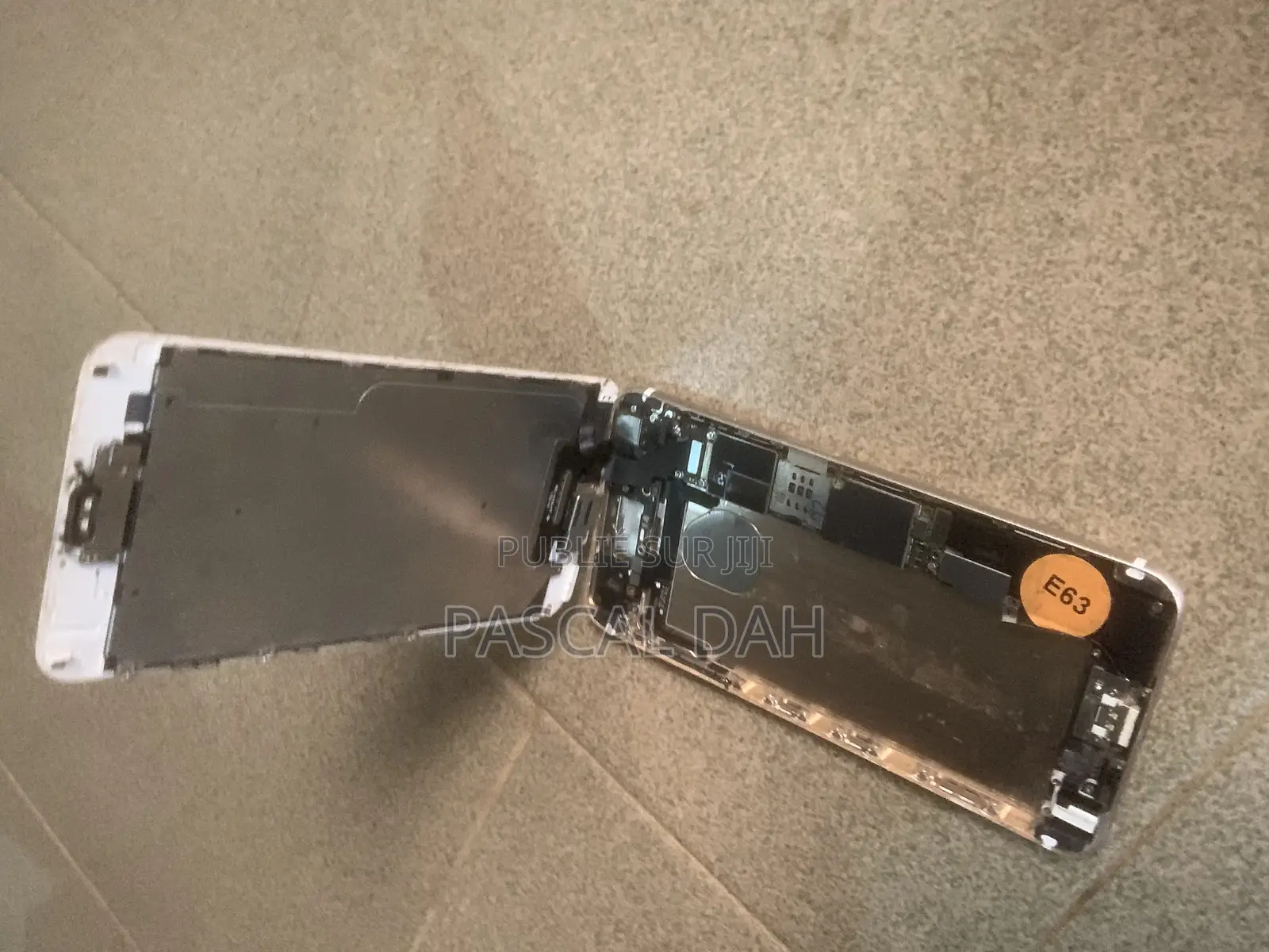 Pièces D’Un iPhone 6plus À Vendre