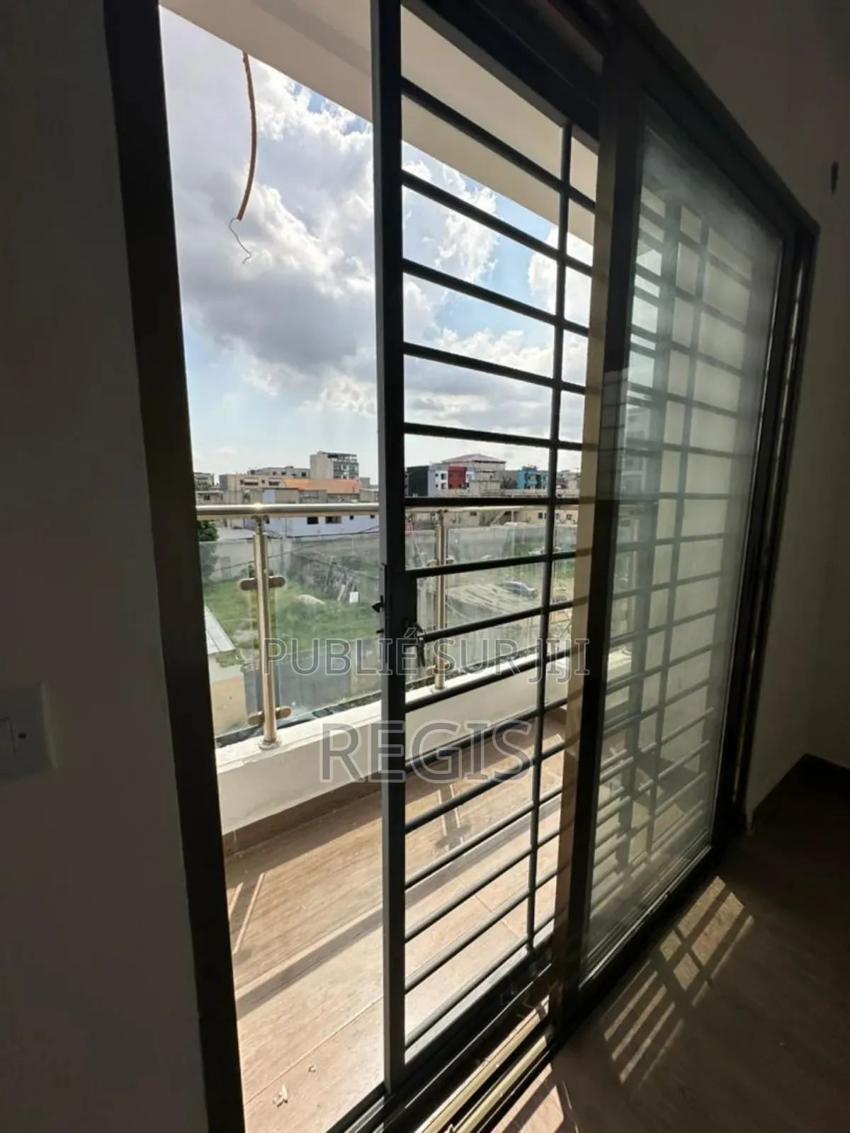 2chbre Appartement dans Appartement, Cocody à Louer