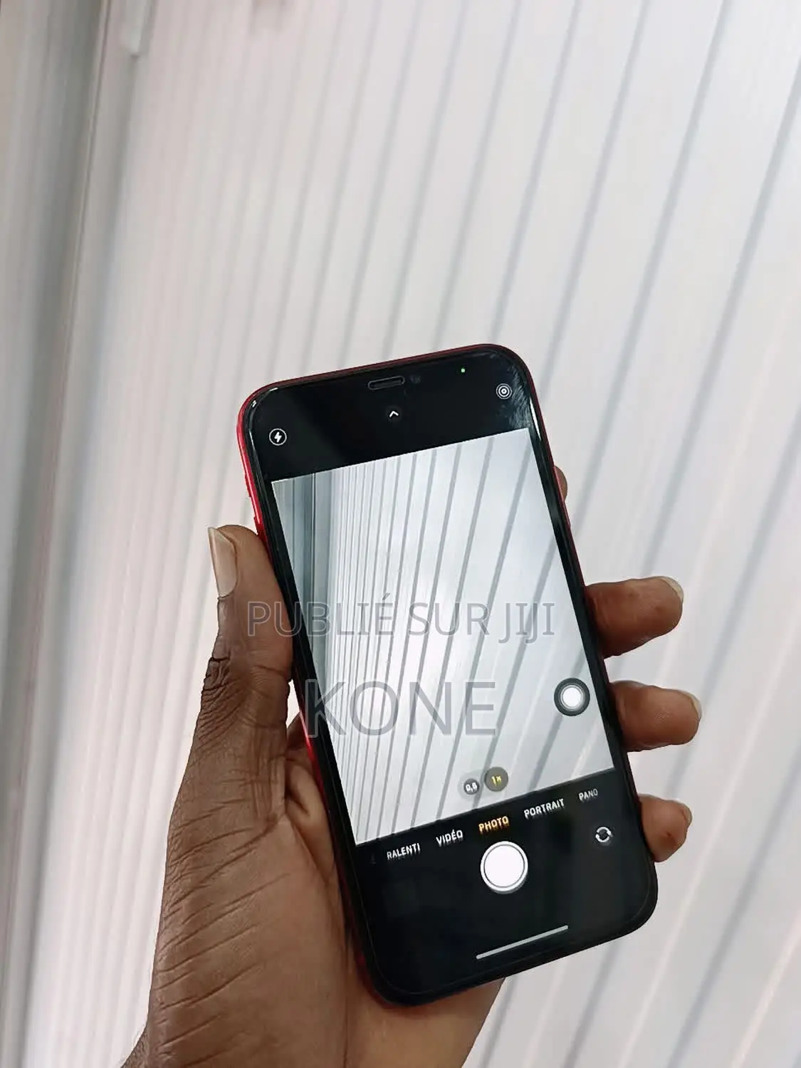 Apple iPhone 11 64 GB Rouge