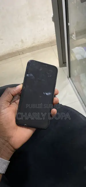 Apple iPhone 11 64 GB Black